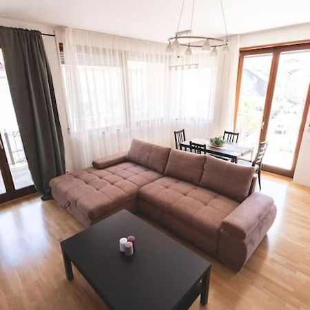 Appartamento Bright Downtown Balcony Retreat Budapest Esterno foto