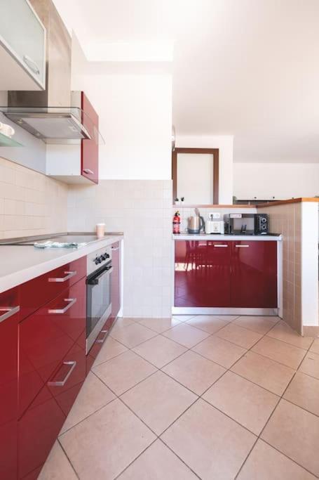 Appartamento Bright Downtown Balcony Retreat Budapest Esterno foto